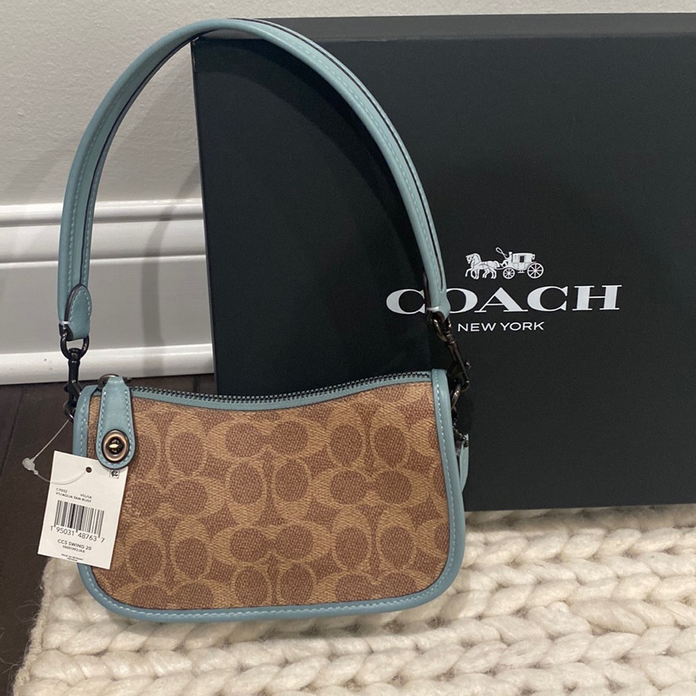 NWT Coach Swing 20 purse